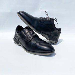 J.Murphy, Smart Degree Tech shoe, size 10